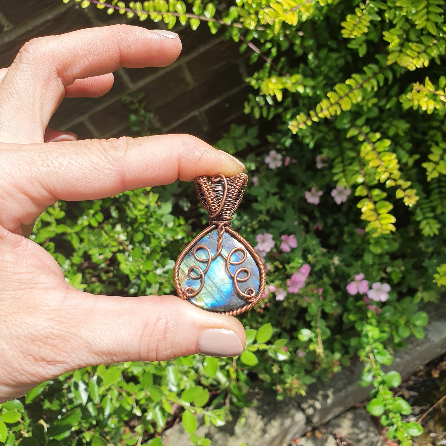 Kit + video tutorial - Double sided labradorite wire pendant