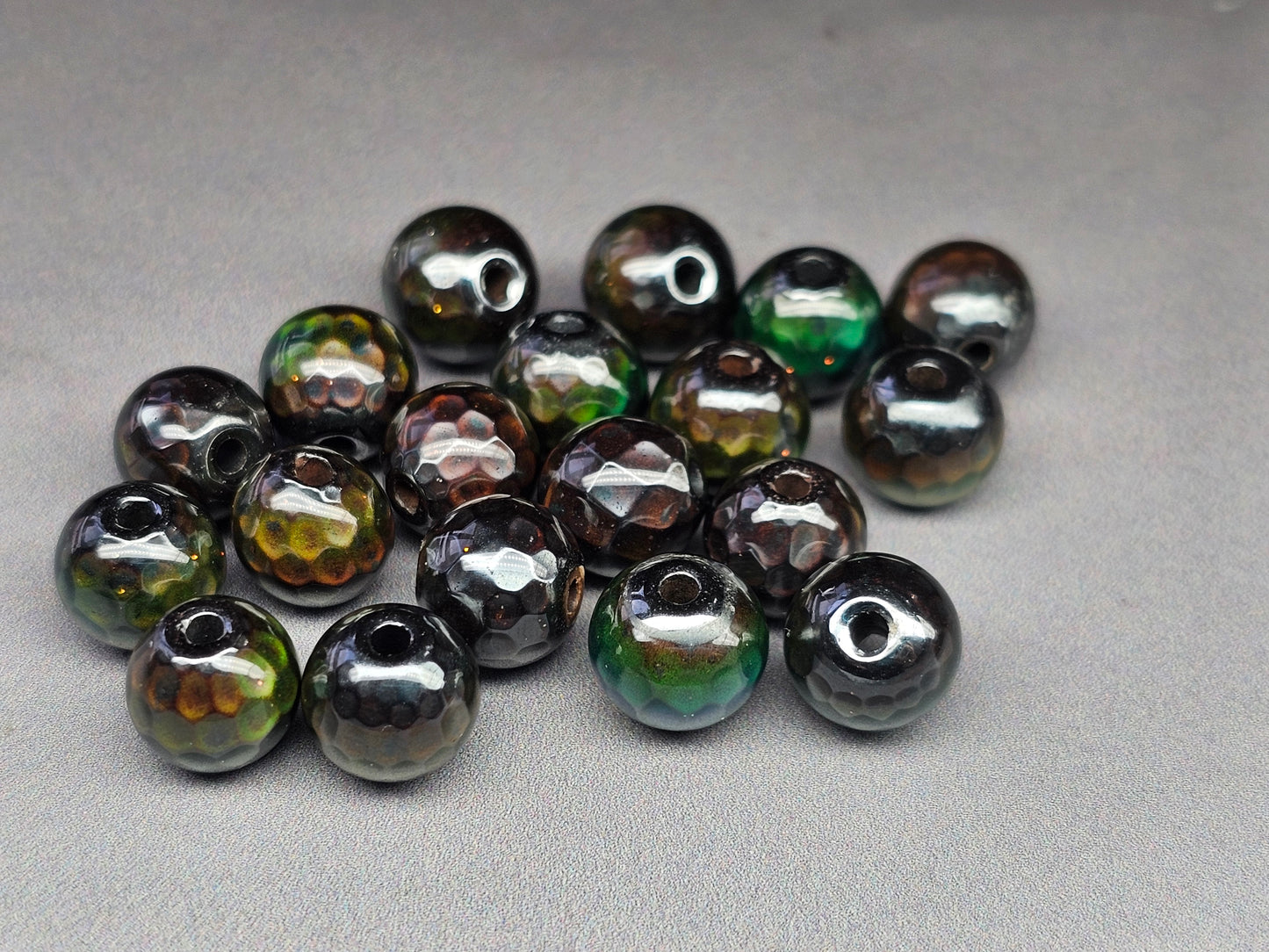 Mood stone - round beads - 8 mm - colour change beads