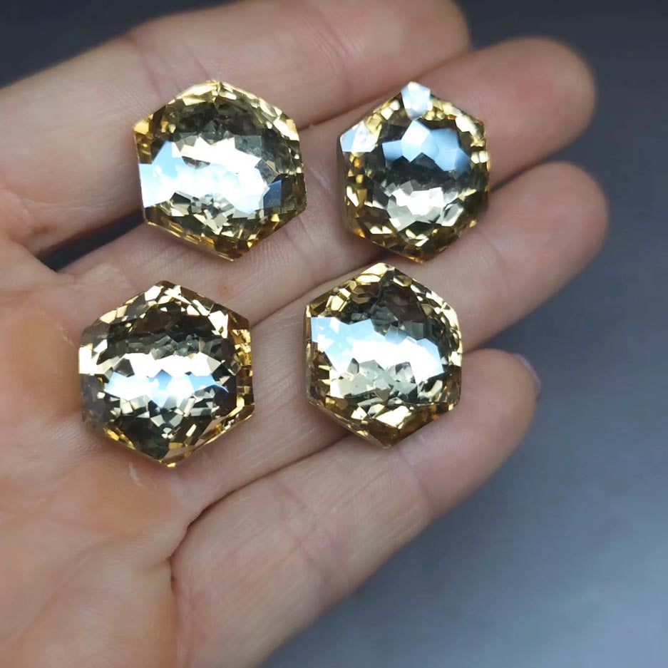 Glass crystal - champagne - hexagon - 18 mm