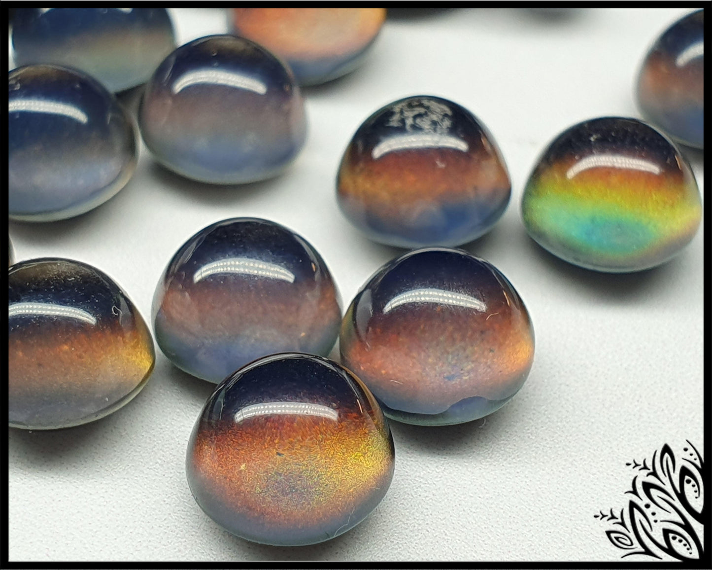 Mood stone 8 mm button close-up