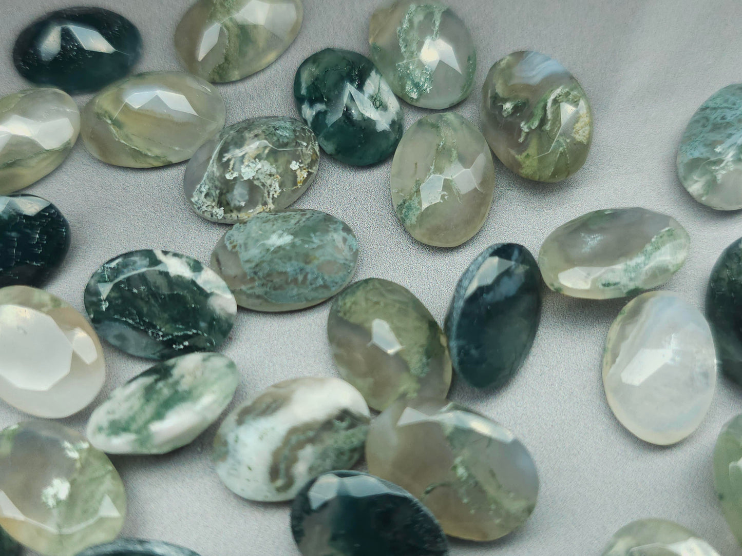 Moss agate - round facet cut - various sizes
