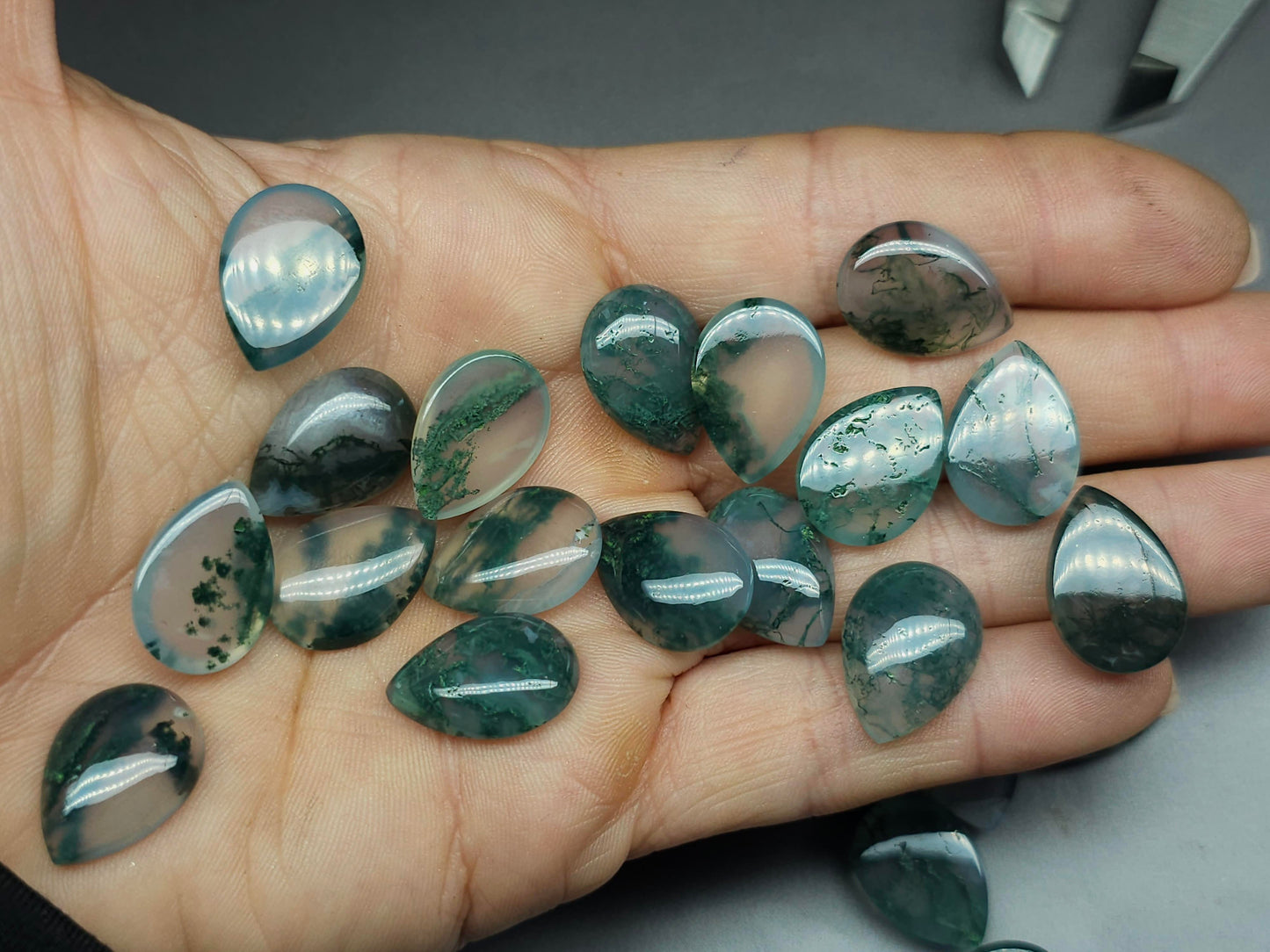 Moss agate cabochon - 18 mm - pear