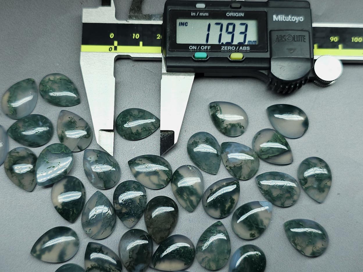 Moss agate cabochon - 18 mm - pear