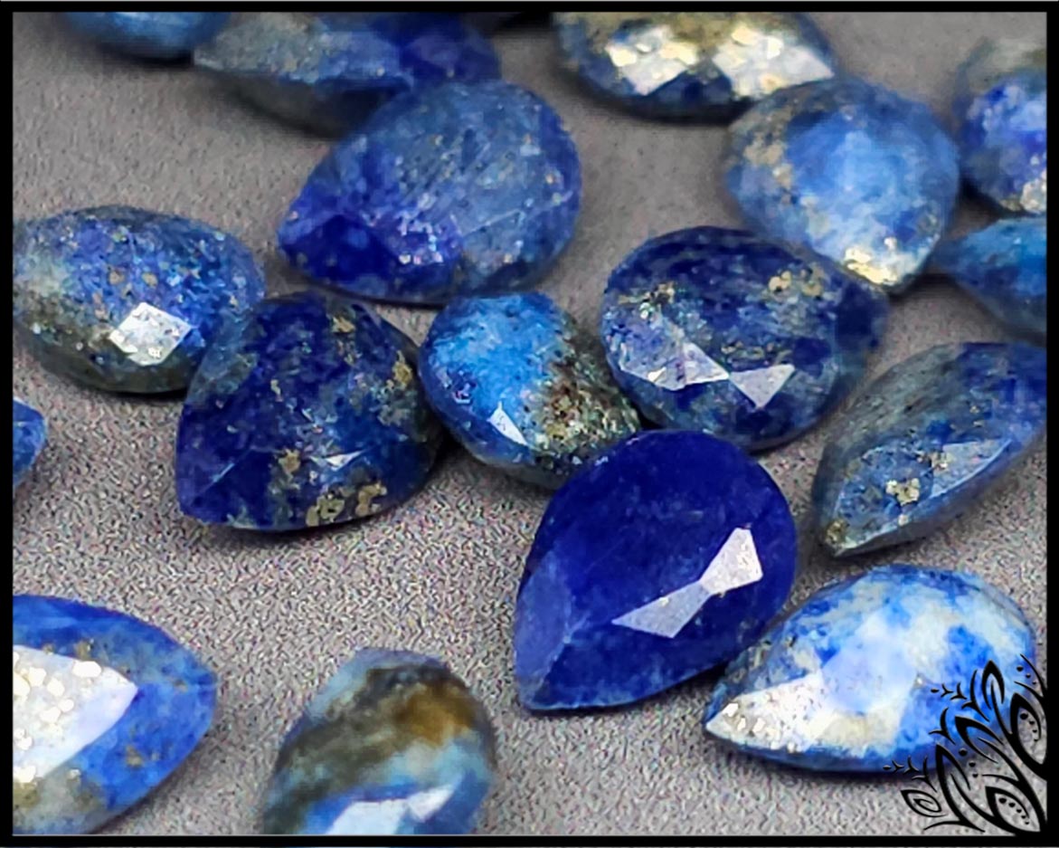 Lapis lazuli faceted pear 8 mm