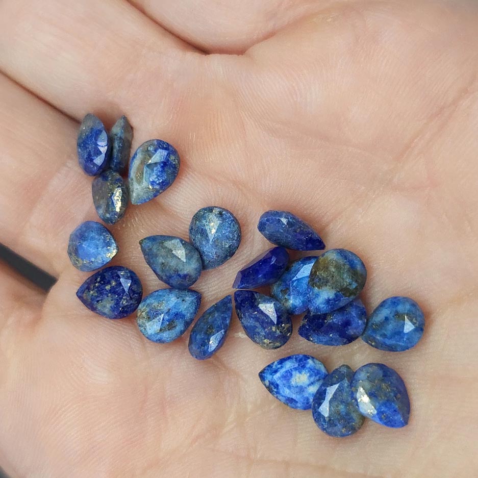 Lapis lazuli - faceted pear - 8 mm