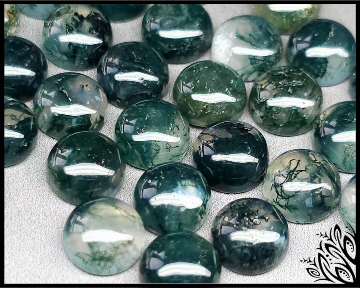 Moss agate 8 mm round cabochon