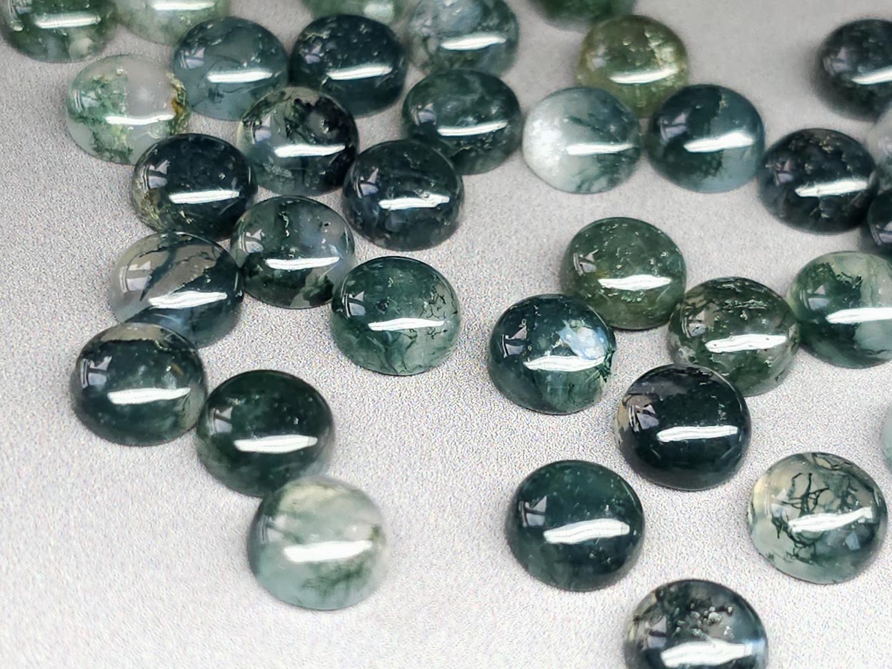 Moss agate cabochon - round - 8 mm