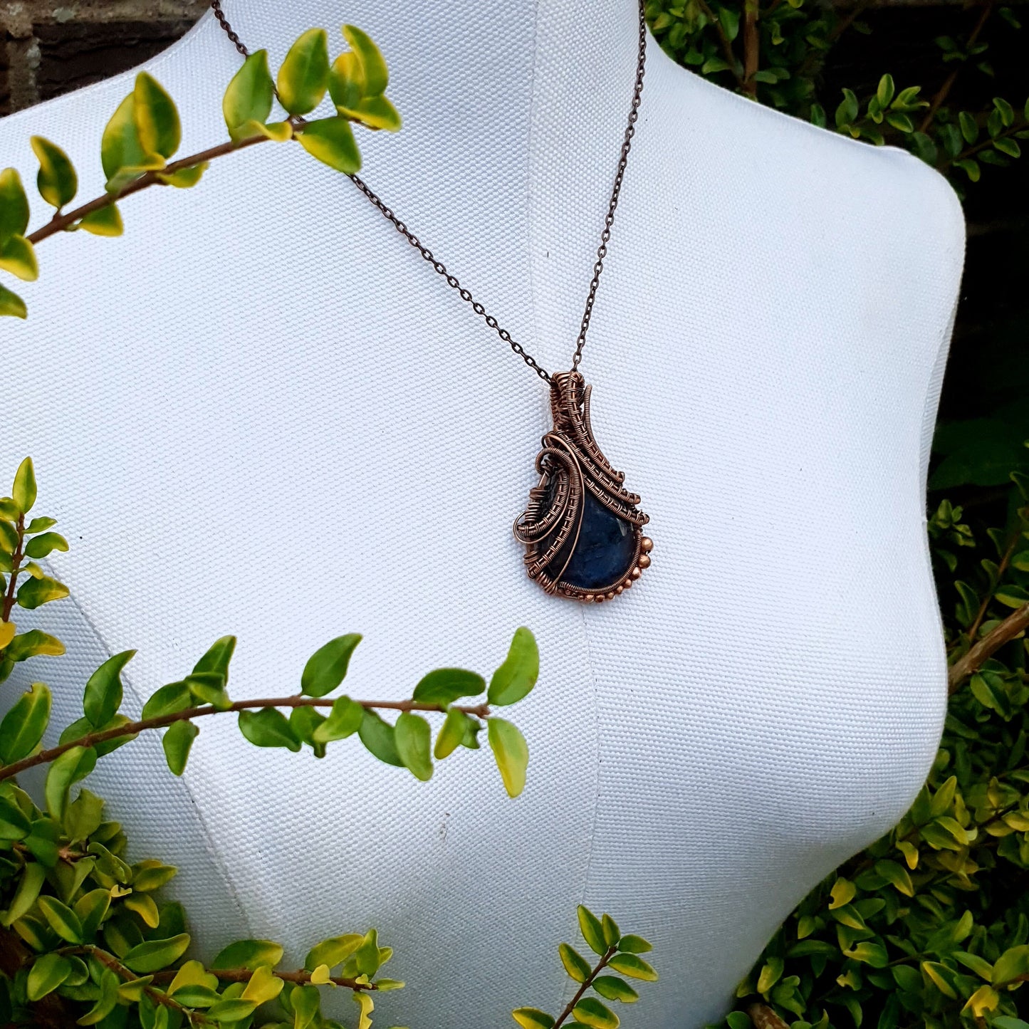 KIT + TUTORIAL - Blue lagoon - wire weave/wire wrap pendant