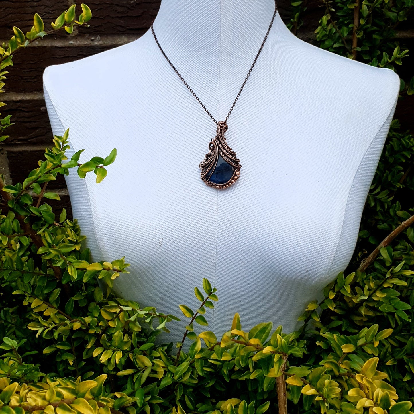 KIT + TUTORIAL - Blue lagoon - wire weave/wire wrap pendant