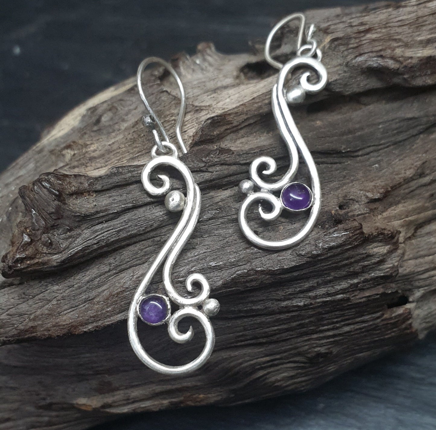 Free VIDEO tutorial & KIT - Scroll earrings - jewelry making kit