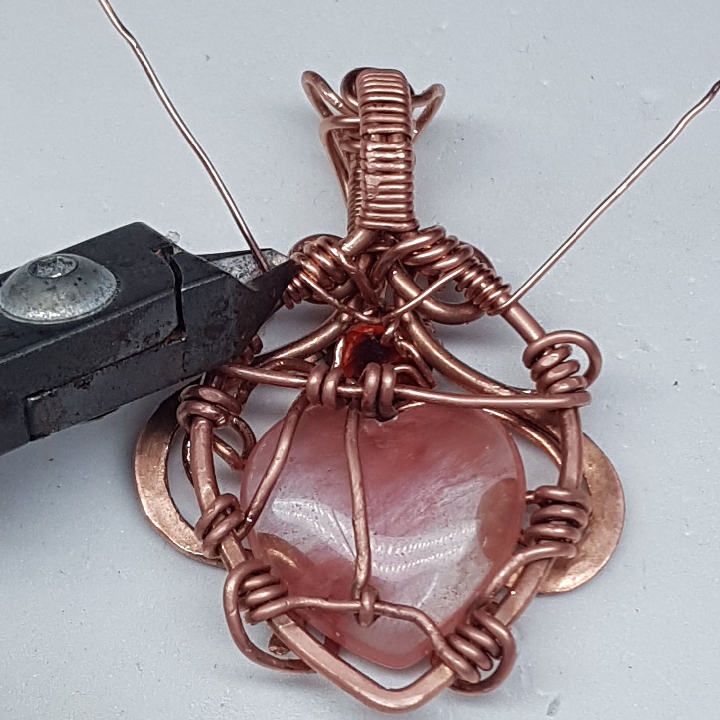 PDF tutorial - 'Cupid' - wire weaving pattern - necklace tutorial - wire pendant
