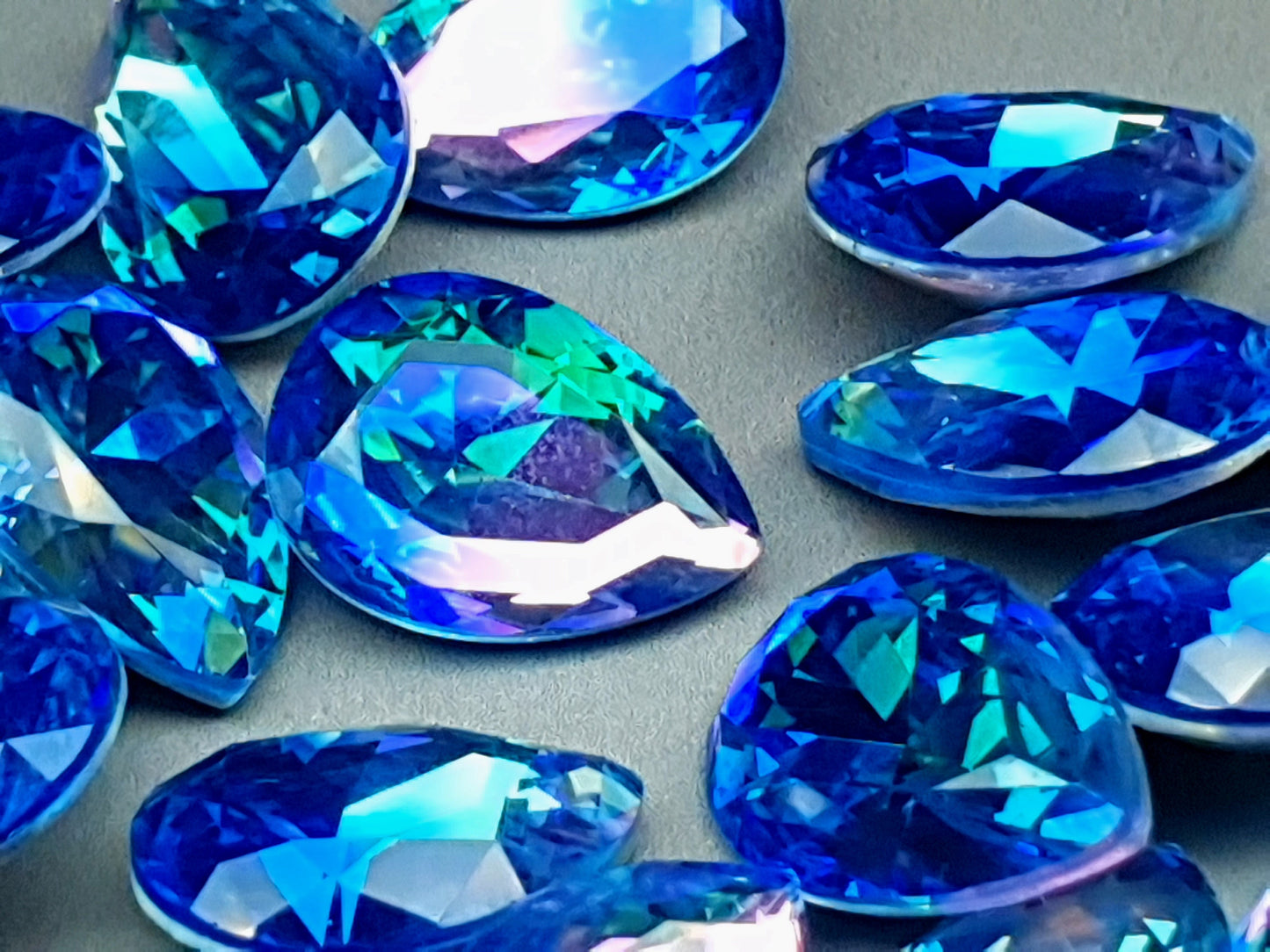 Glass crystal - Pear - 25 mm - Blue ombre