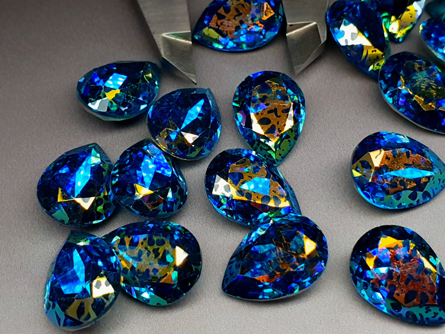 Glass crystal - Pear - 18 mm - Turquoise leopard