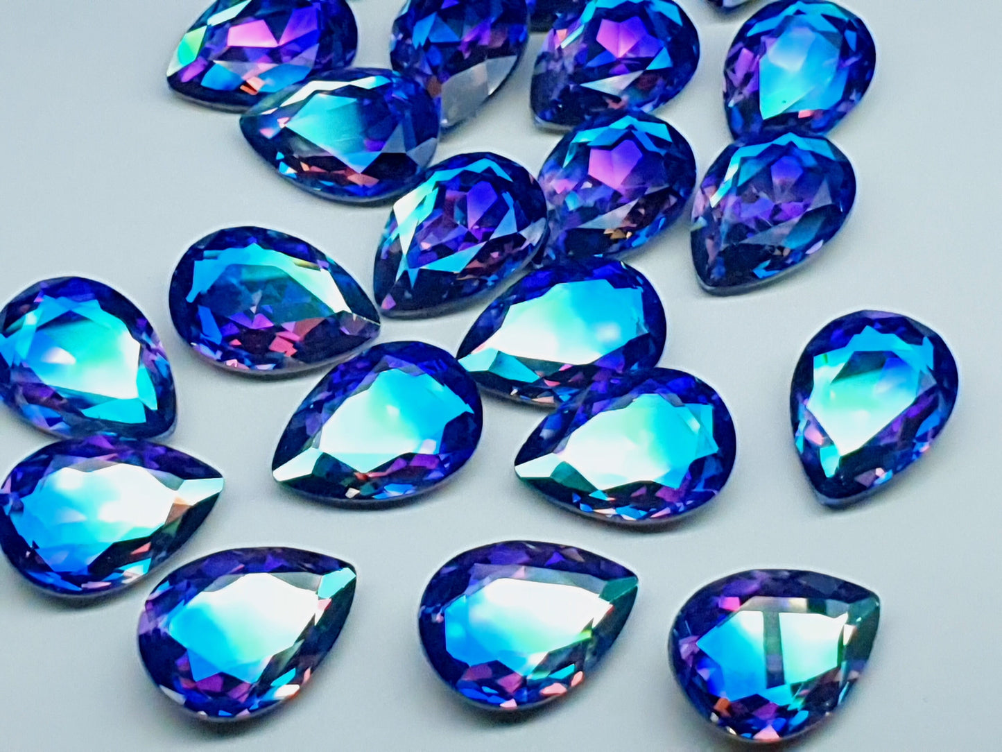 Glass crystal - Pear - 18 mm - Blue ombre