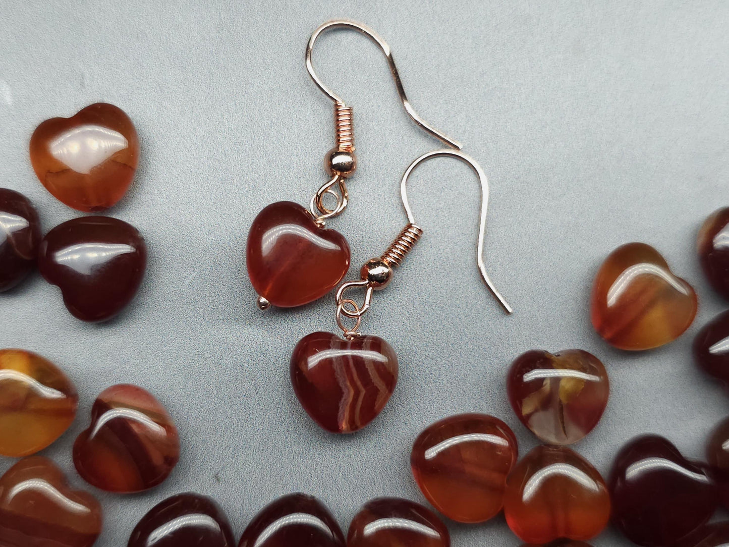 Agate heart - drilled - 10 mm