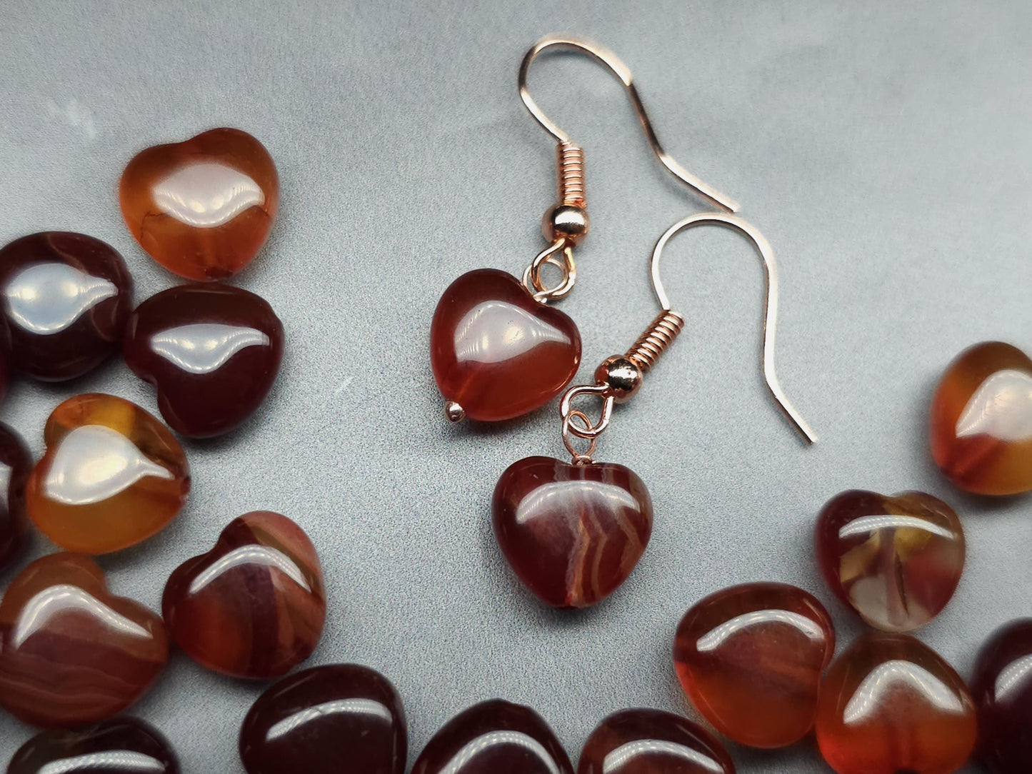 Agate heart - drilled - 10 mm