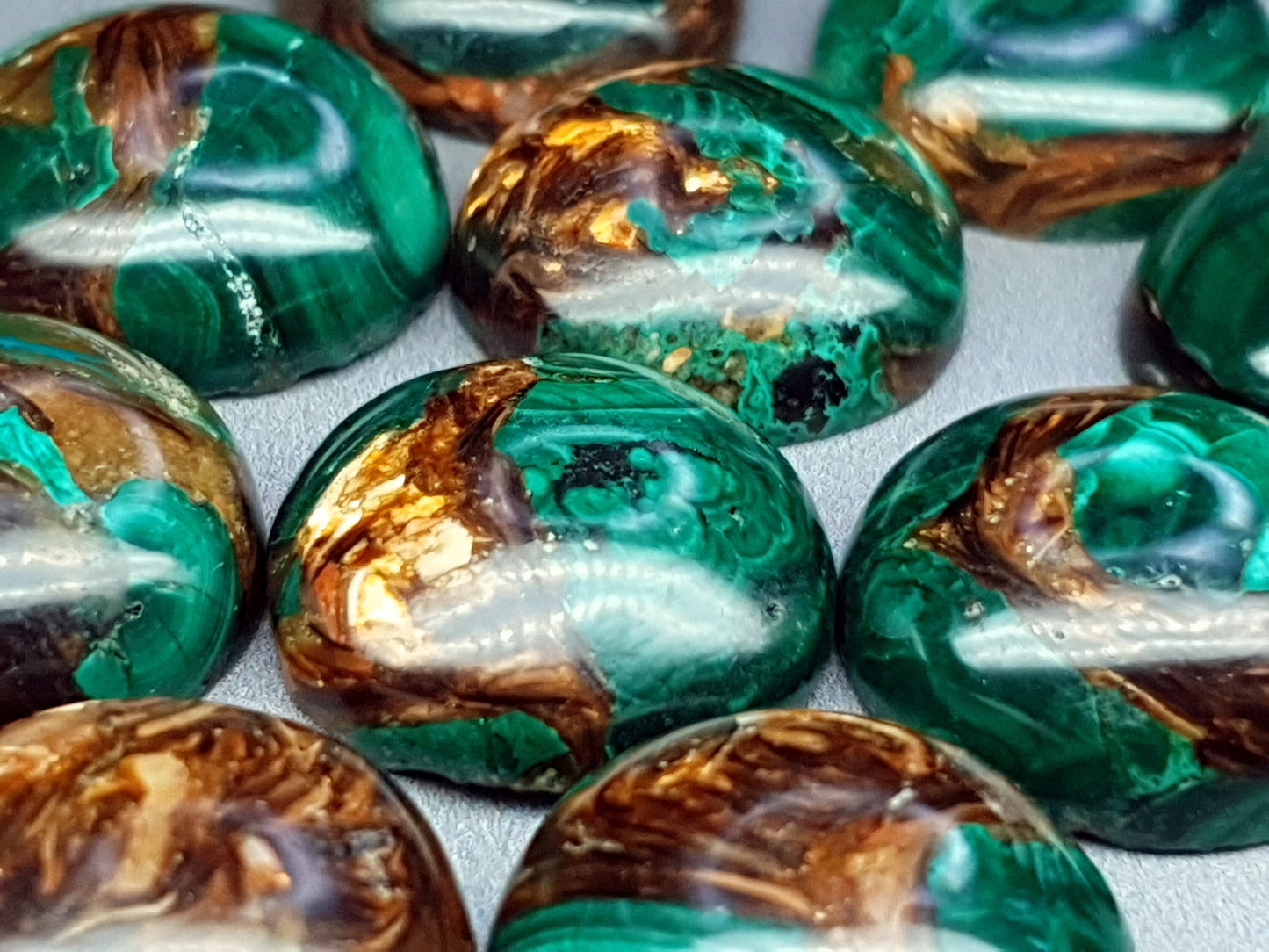 Copper bornite cabochon round 18 mm close-up