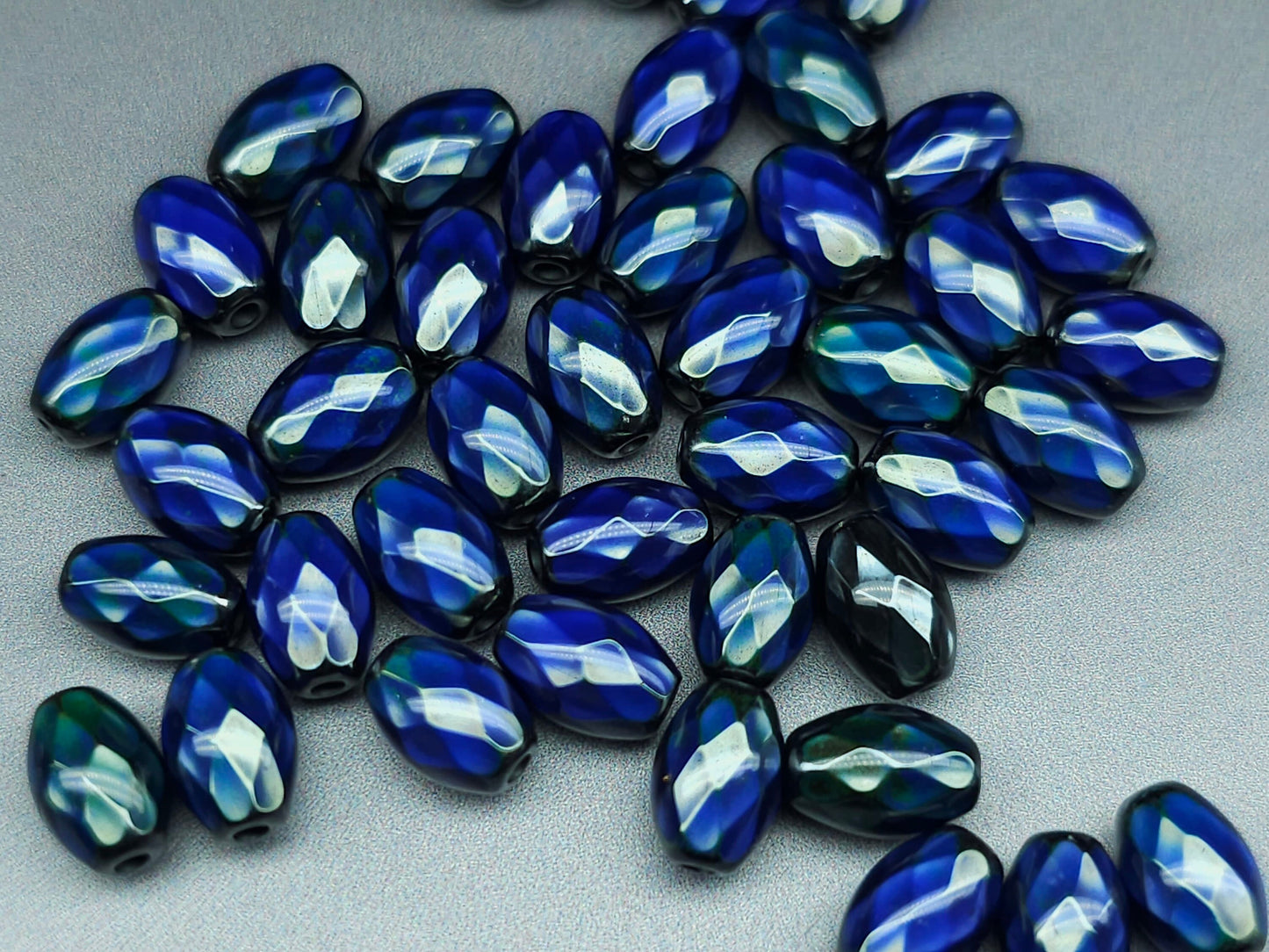 GLDB007 - Mood stone barrel beads 9 mm top