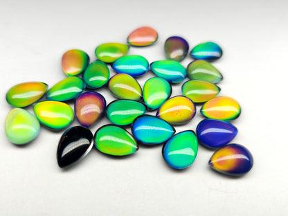 Mood stone - pear - 14 mm - colour change cabochon - Imbali Crafts