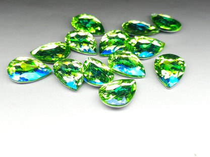 Glass crystal - pear - 25 mm - Peridot green