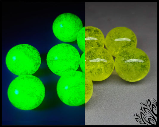 GLS012 Uranium glass phosphorescent 16 mm sphere