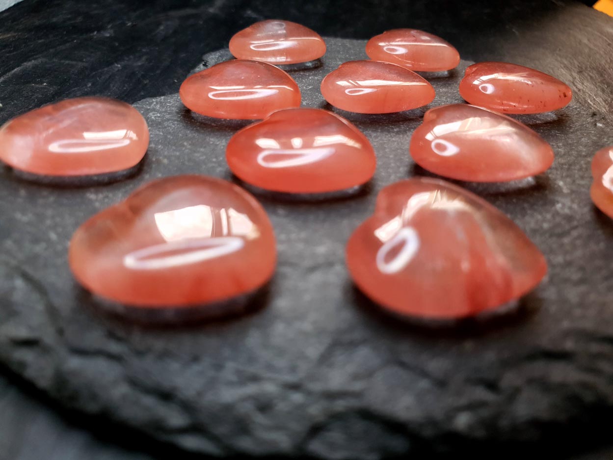 Quartz - cherry - heart - 20 mm