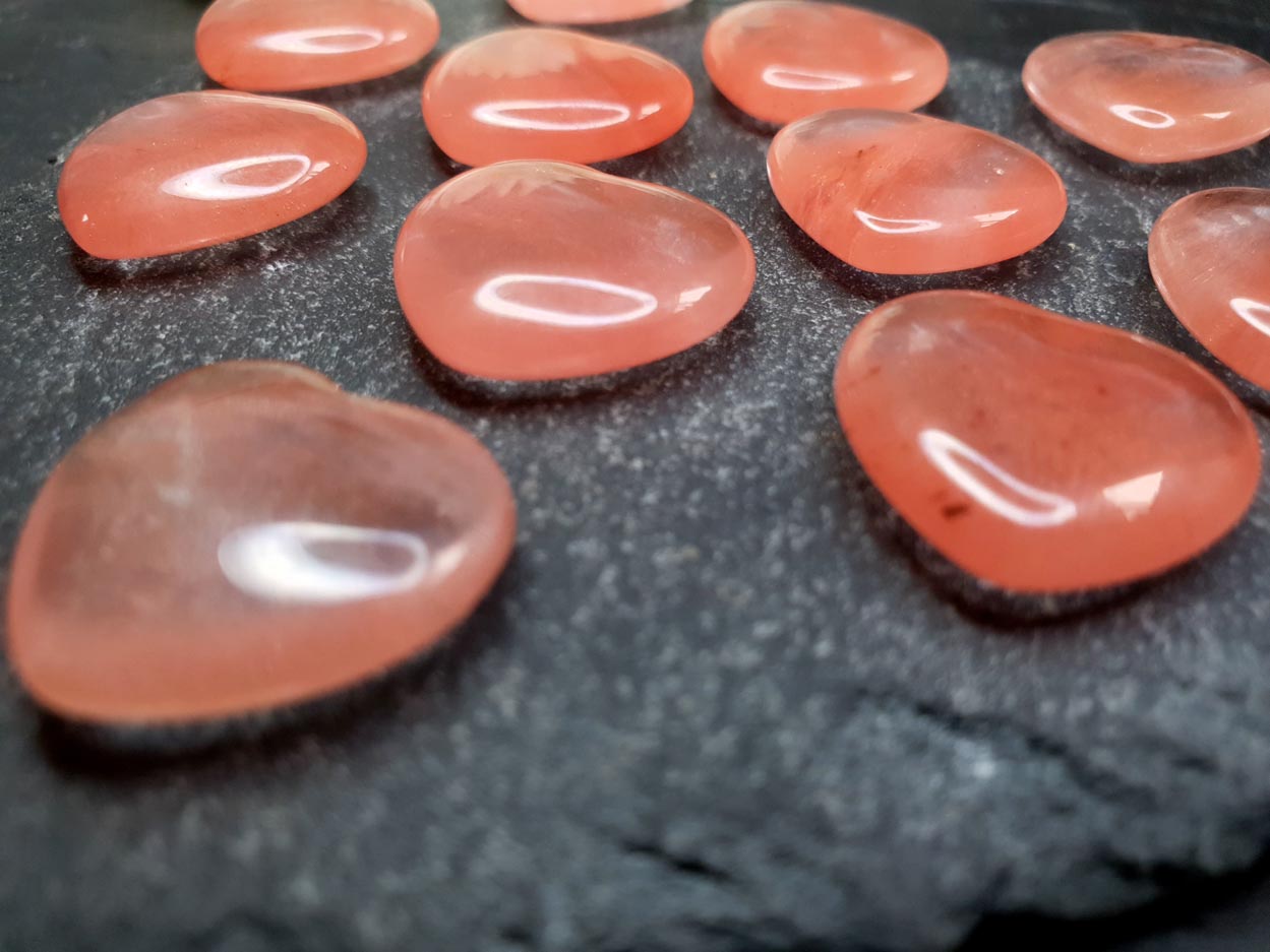 Quartz - cherry - heart - 20 mm