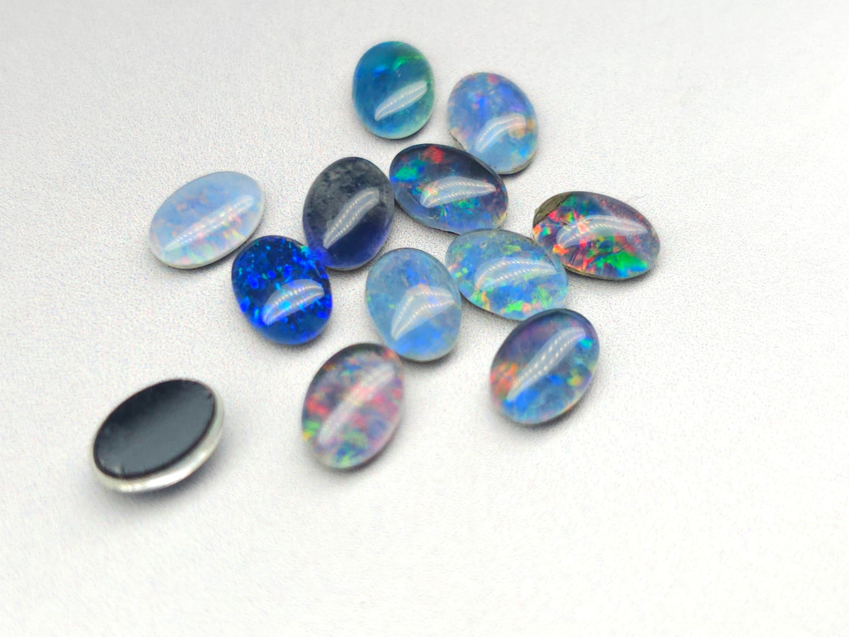 Australian opal triplets - oval - 7 mm