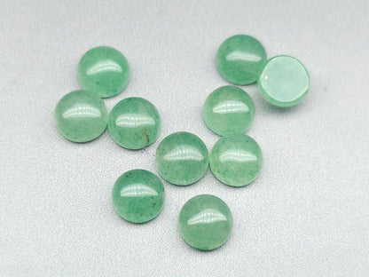 Aventurine cabochon - round - 6 mm