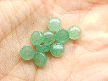 Aventurine cabochon - round - 6 mm