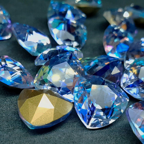 Faceted trillion cut glass crystals