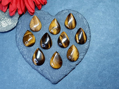 Tigers eye - pear - 25 mm