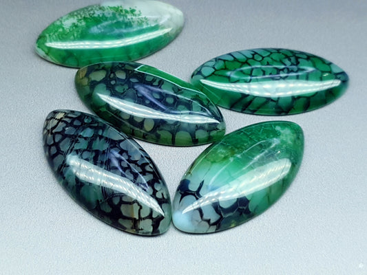 Dragon veins agate - dark green - marquise - 40 mm