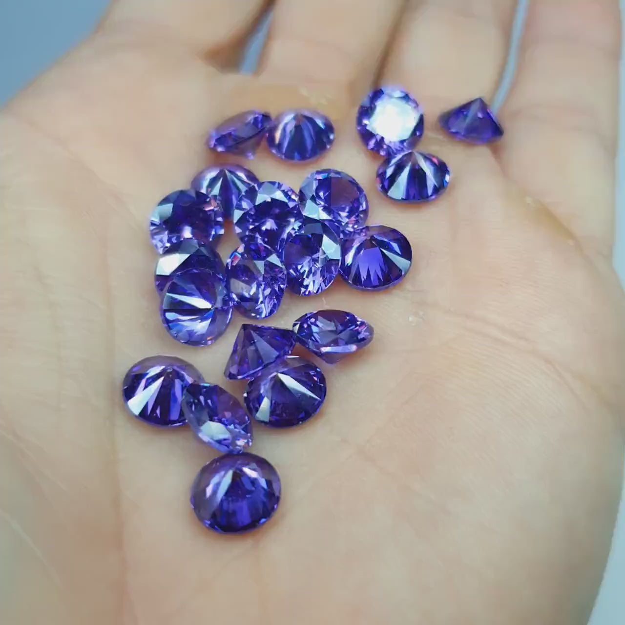 Cubic zirconia - Amethyst - 8 mm - round faceted cut