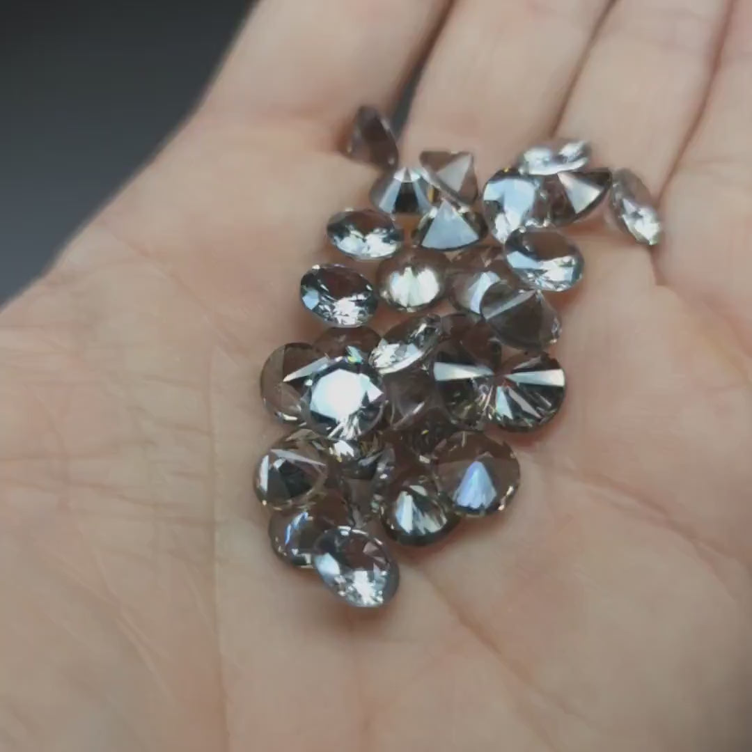 Cubic zirconia - smokey quartz - 8 mm - round faceted cut
