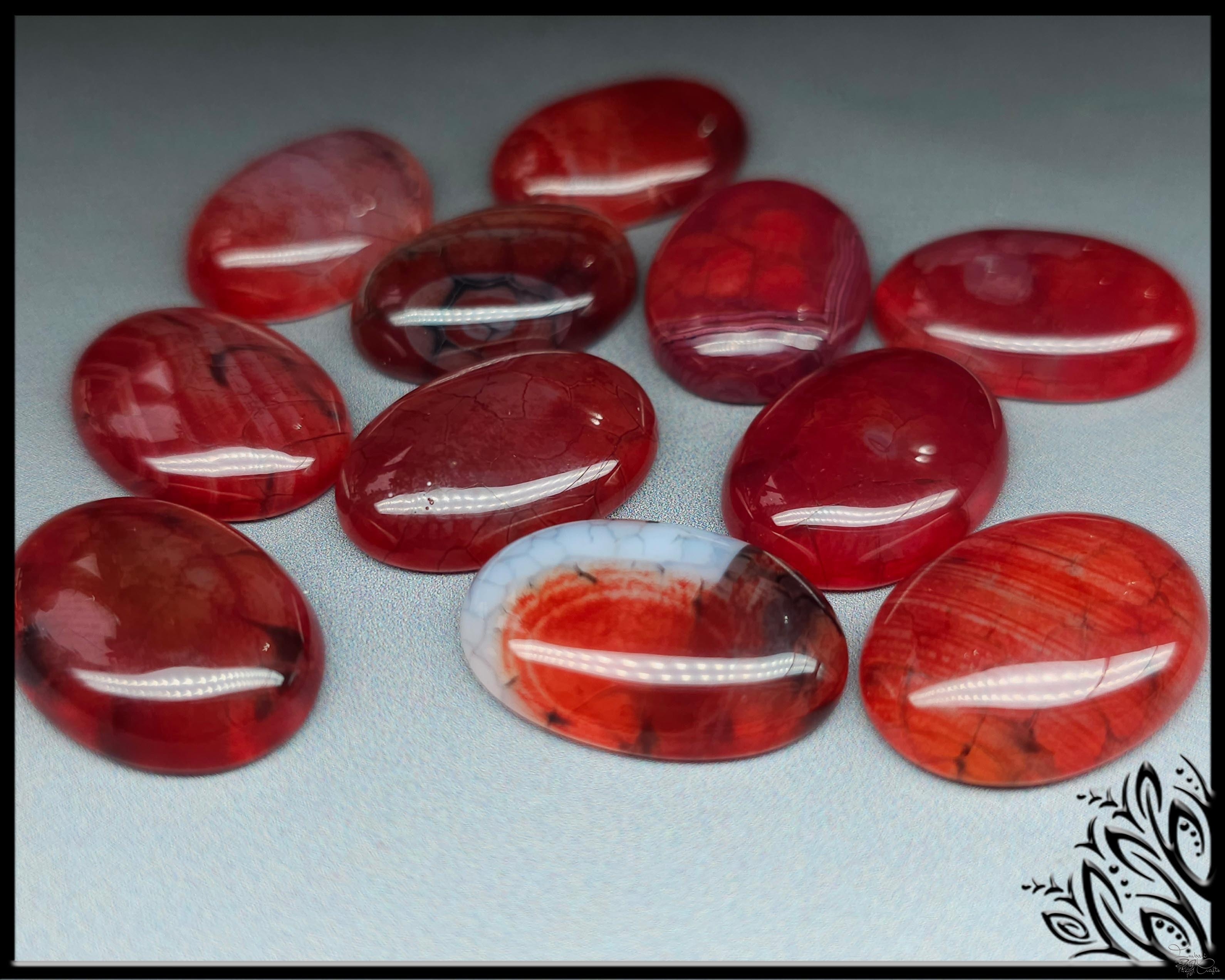 gso098_-_agate_-_dragon_veins_25_mm_-_solid_red_-_oval_-_main