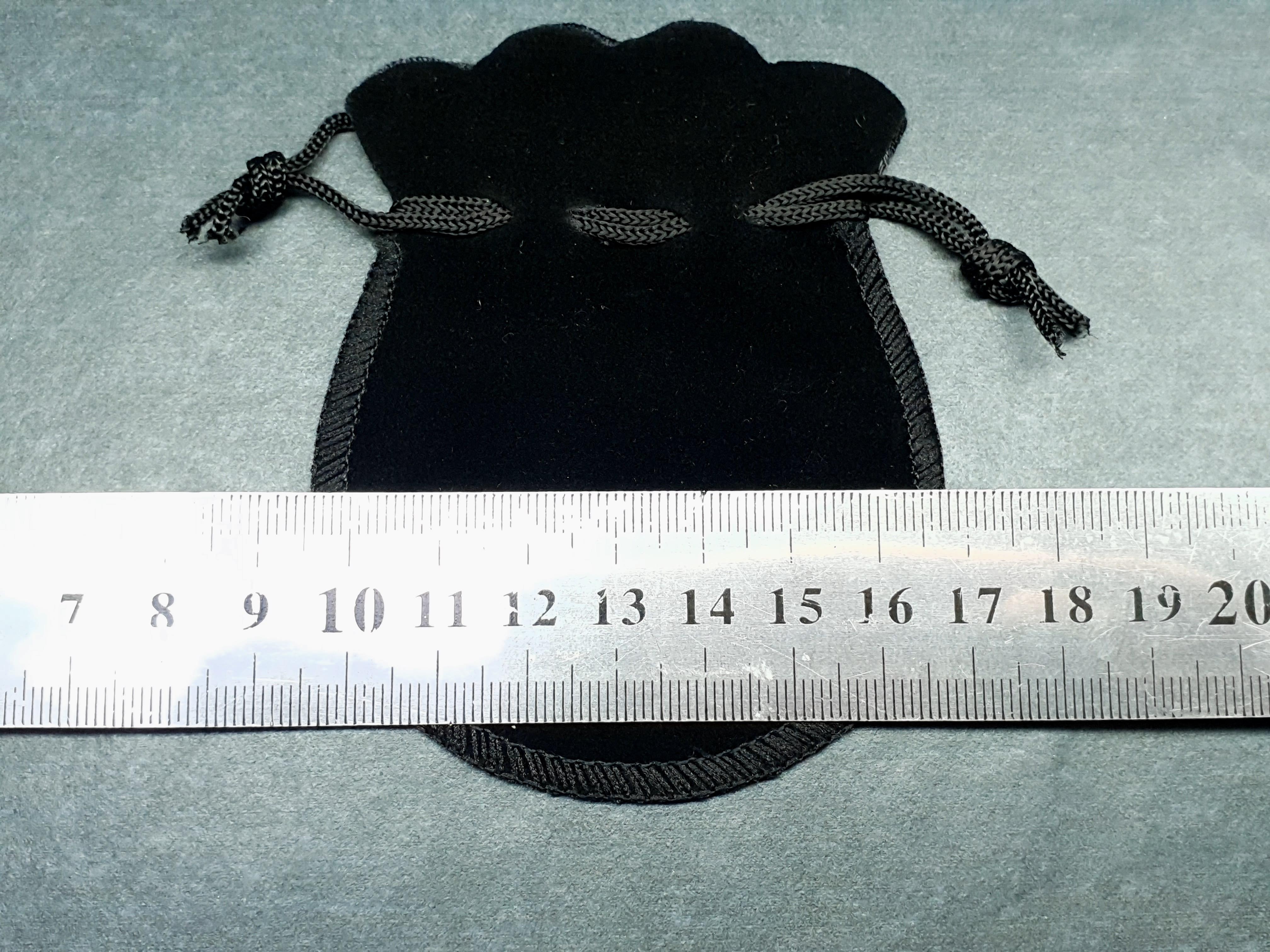 satin-bags-main 7 cm x 9 cm